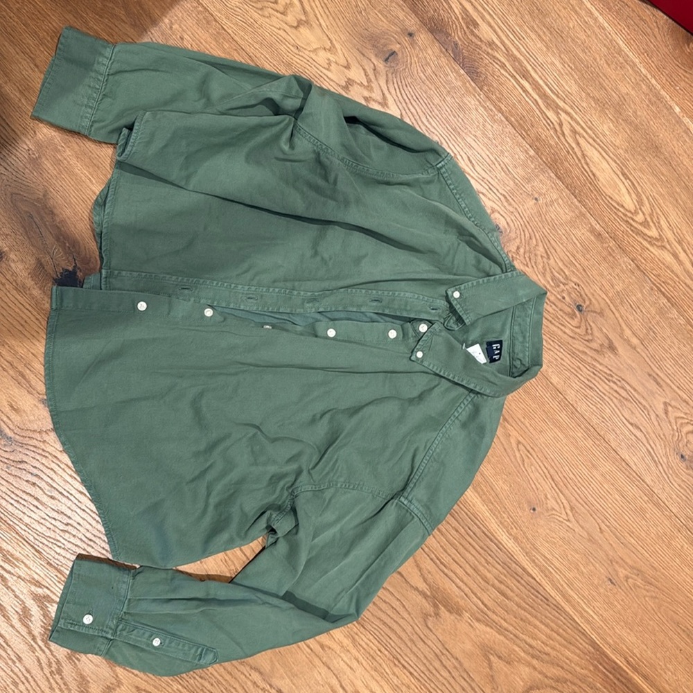 Cropped green denim shirt